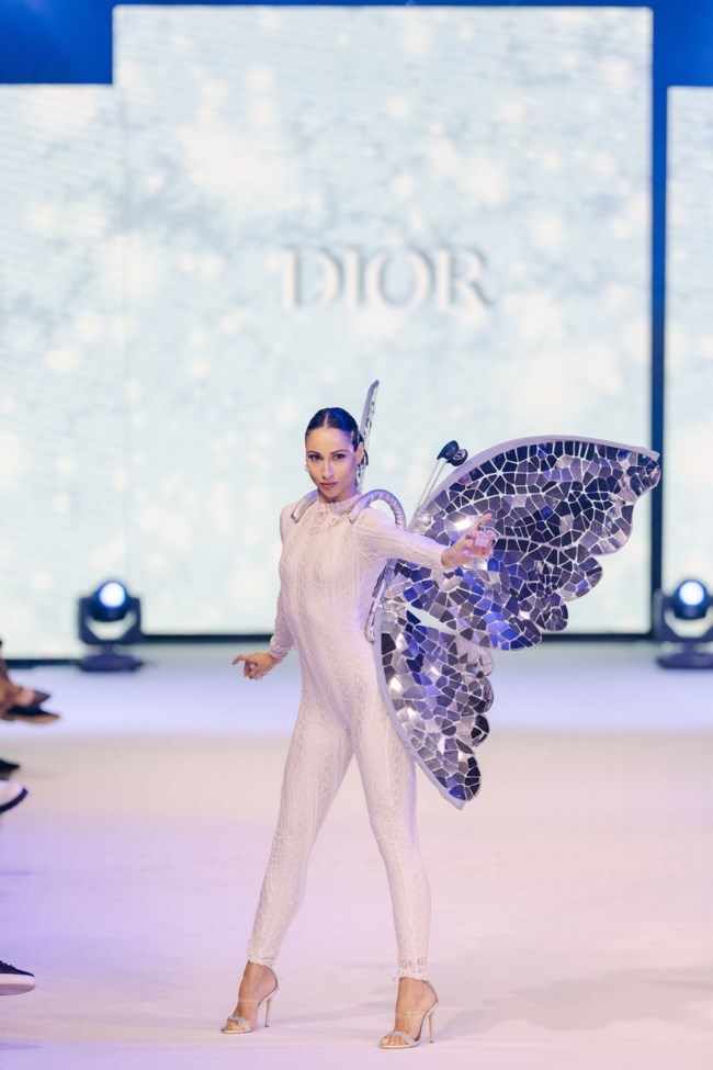 Dior