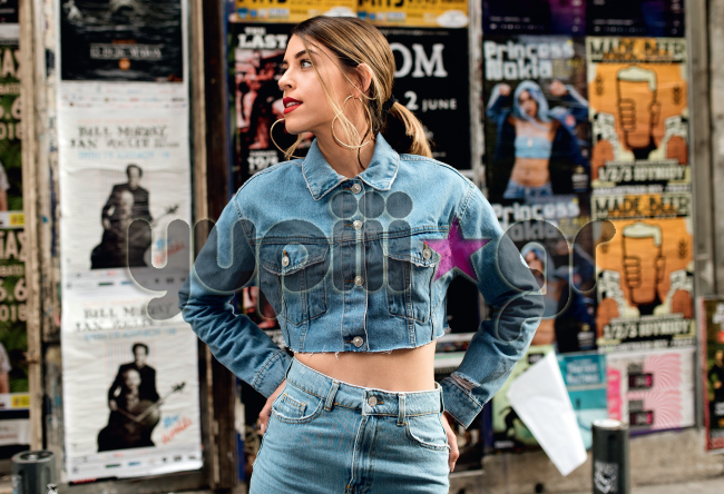 Demy

