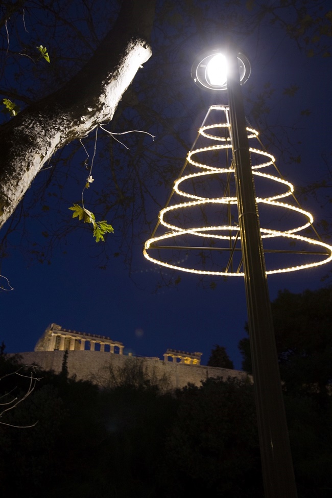 Παπαστράτος
