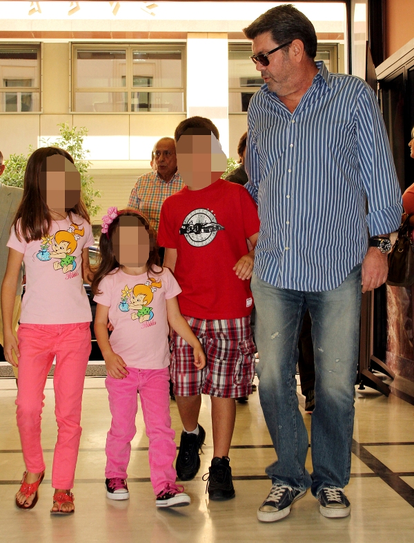 Σάκης Ρουβάς - εικόνα 2