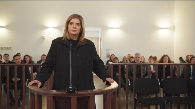 Η γη της Ελιάς: Ο Κωνσταντίνος ζητάει διαζύγιο & ο Μανώλης εντοπίζει το επόμενο θύμα του