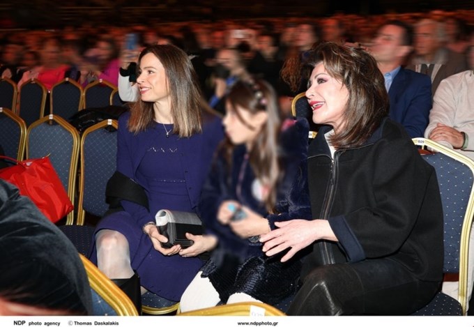 Γιάννα Αγγελοπούλου | Σε βραδινή έξοδο με την κόρη και την εγγονή της, 2 χρόνια πριν