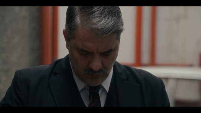 Porto Leone | Η αυτοκρατορία του Βούλγαρη καταρρέει & ο Γιάμαρης ανακαλύπτει ποιος κρύβεται πίσω από τις φωτογραφίες