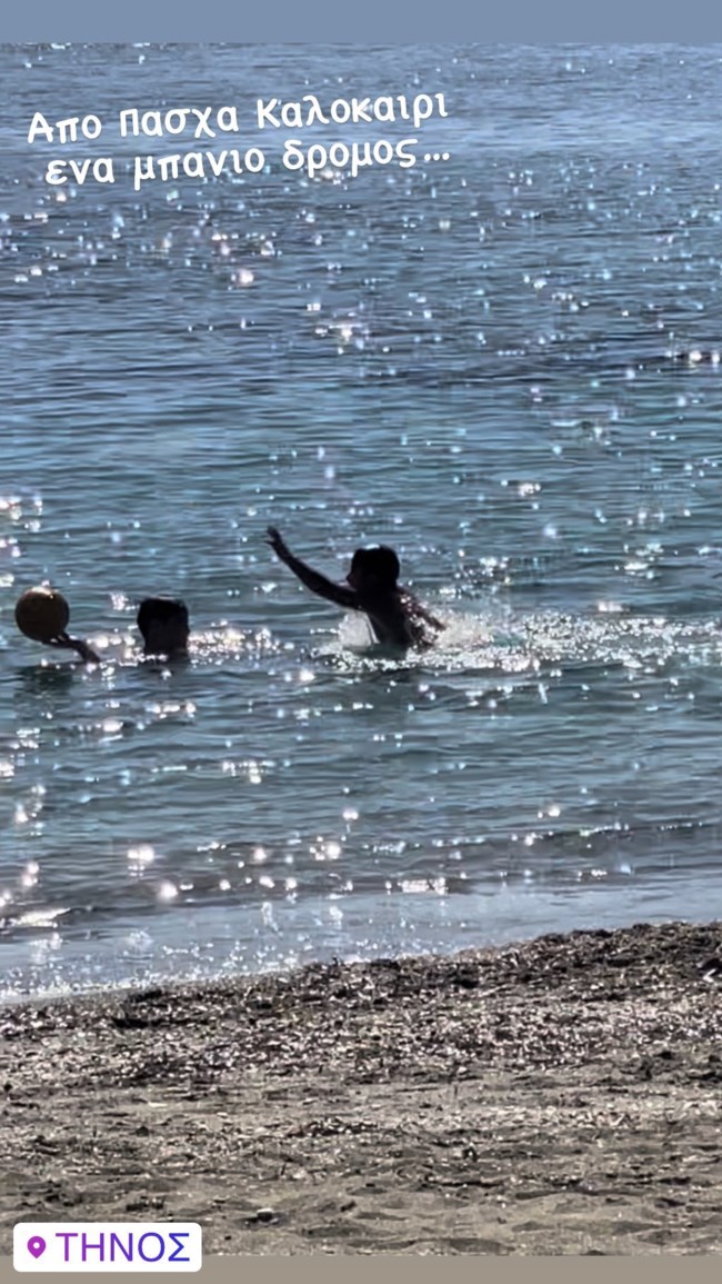 Γιώργος Λιάγκας | Βουτιές στην Τήνο παρέα με τους γιους του! Φωτογραφίες