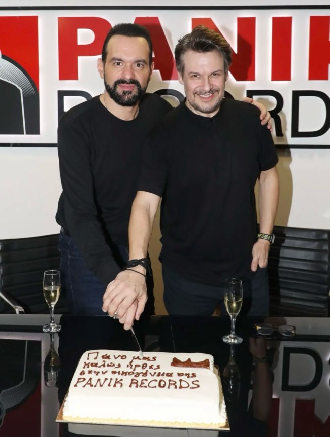 Ο Πάνος Κιάμος στην Panik Records - Όλες οι λεπτομέρειες για το επόμενο βήμα του
