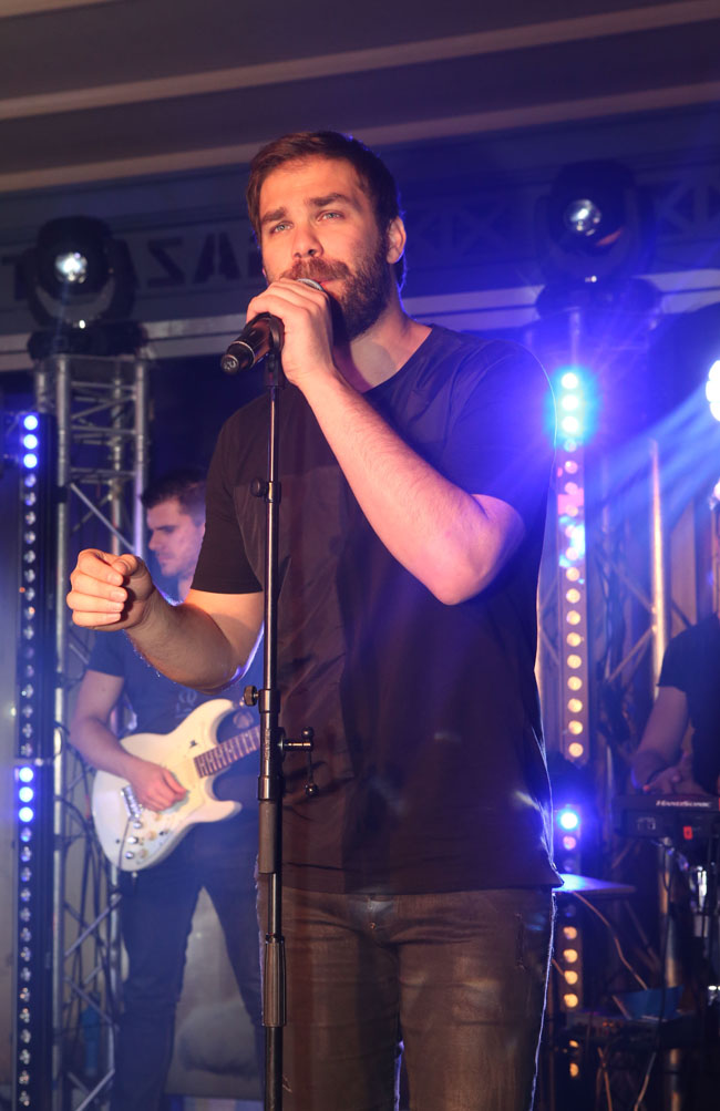 Μαίρη Συνατσάκη - Άκης Πετρετζίκης - εικόνα 4