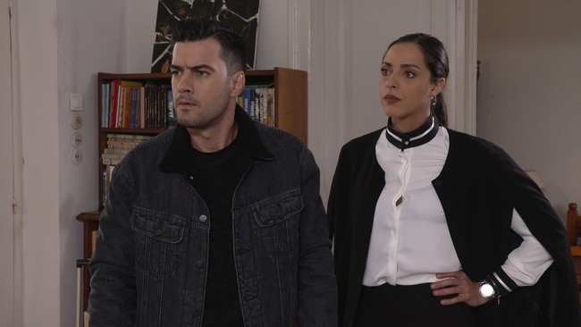 Έλα Στη Θέση Μου