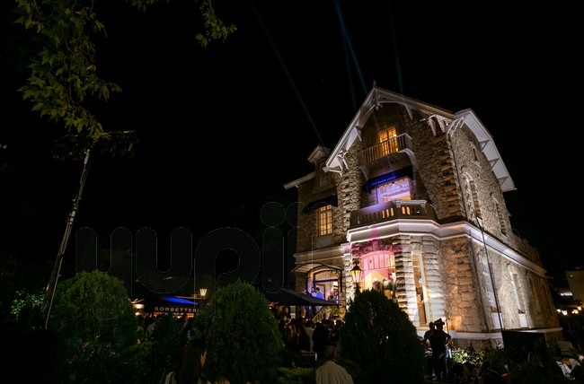 Διάσημες Εμφανίσεις 