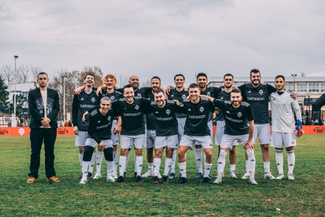 Team Karpouzis