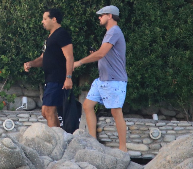 O Leonardo DiCaprio Με Το Μαγιό Της Vilebrequin - εικόνα 3