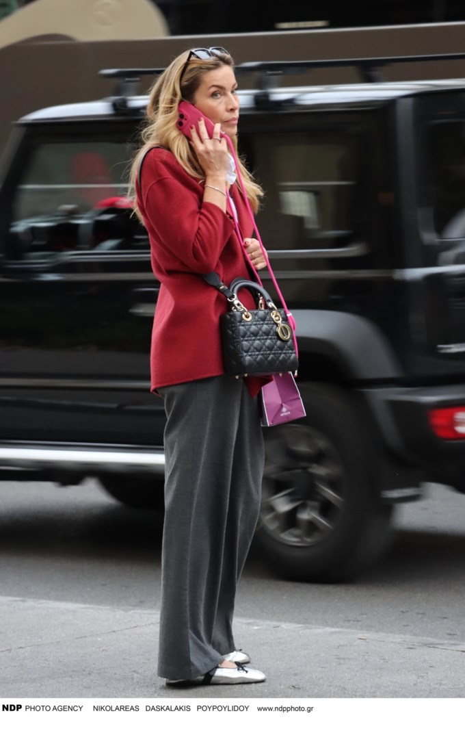 Μαριέττα Χρουσαλά | Υιοθέτησε το all-time classic μανικιούρ που εκπέμπει χριστουγεννιάτικη κομψότητα