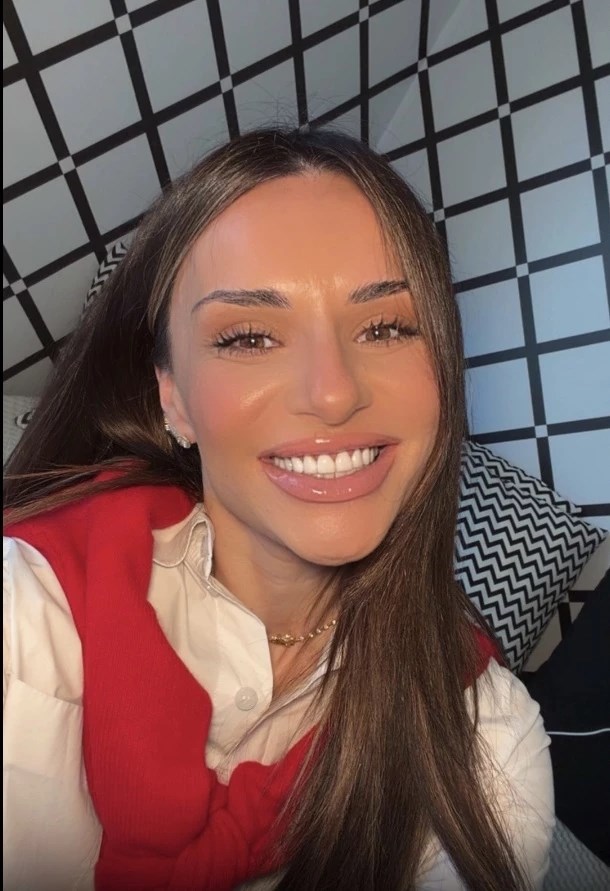 Ελένη Τσολάκη | Το μυστικό στο μακιγιάζ για νεανική και λαμπερή επιδερμίδα