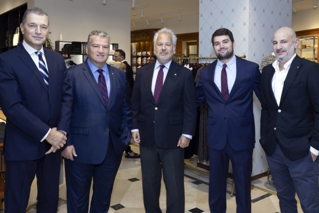 Brooks Brothers & Replay έφτασαν στην καρδιά της Θεσσαλονίκης