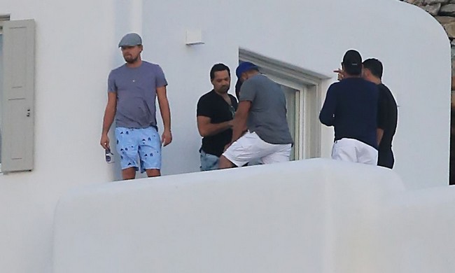 O Leonardo DiCaprio Με Το Μαγιό Της Vilebrequin