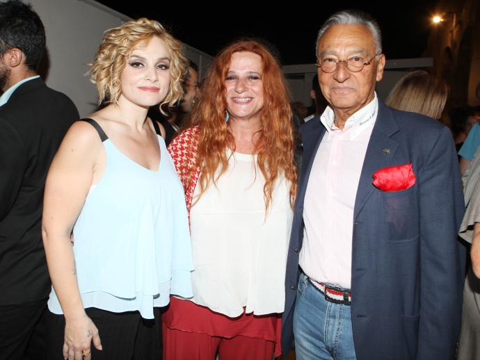 Διάσημες Εμφανίσεις
 - εικόνα 2