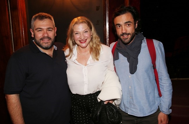 Ψίθυροι Στο Θέατρο «Αθηνών» - εικόνα 7