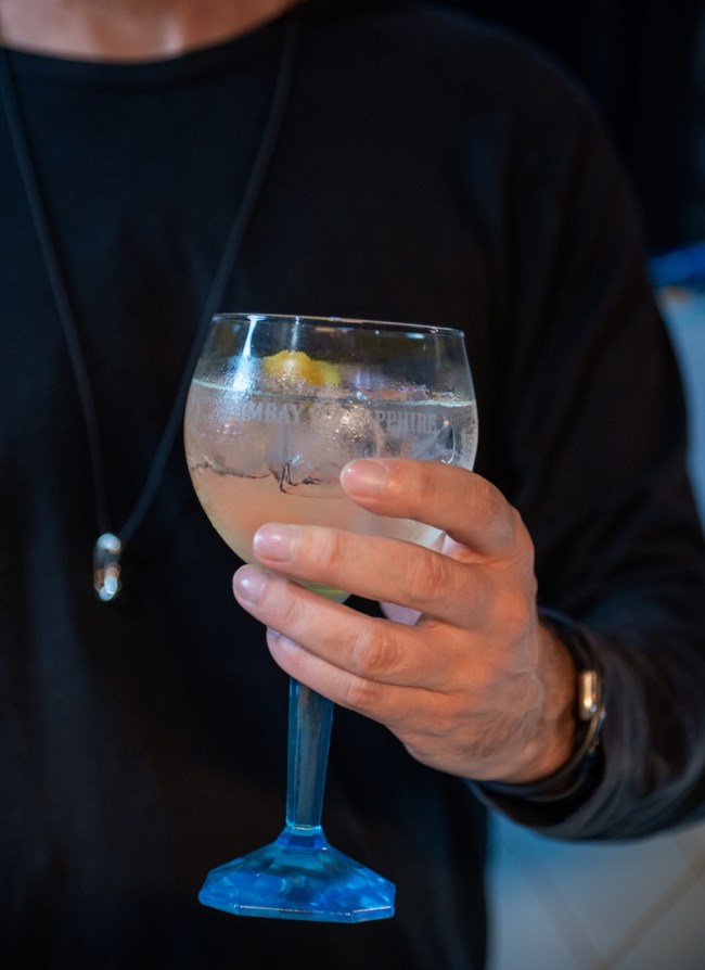 MINAS UNCHAINED | Ο διάσημος οίκος design γιόρτασε με Bombay Sapphire cocktails τη νέα σελίδα στην ιστορία του