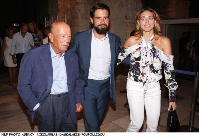 Μαριάννα Γουλανδρή Λαιμού | Με τον σύζυγό της, Φίλιππο και τον πατέρα του σε σπάνια εμφάνιση, 9 χρόνια πριν