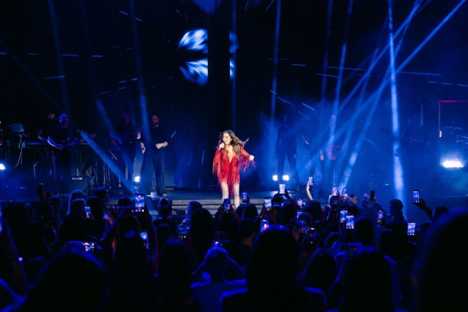 Η Δέσποινα Βανδή στη σκηνή των Beauty Stars by Madame Figaro