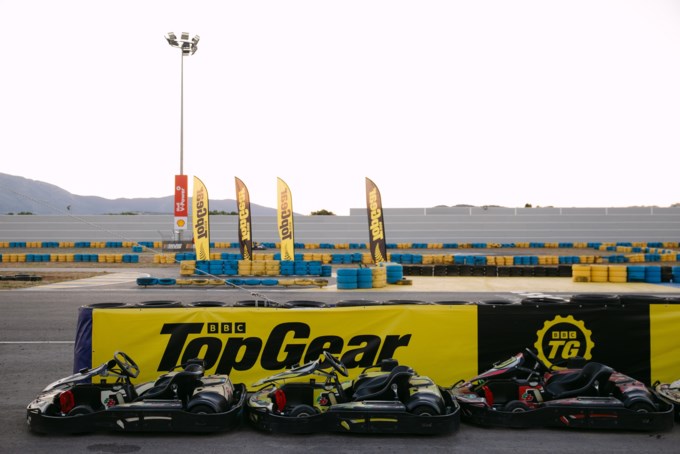 Όλες οι διάσημες αφίξεις στο Kart Race του Top Gear Greece