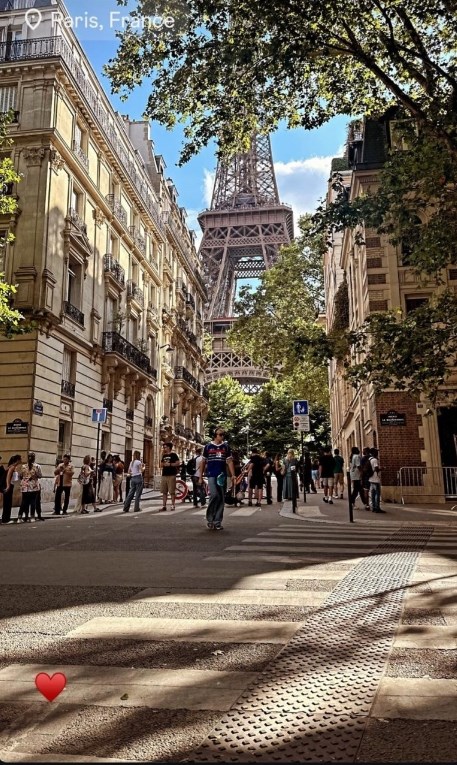 Στο Παρίσι η Κατερίνα Καινούργιου με τον νέο της σύντροφο - Οι φωτογραφίες που τους «πρόδωσαν» 1 Κατερίνα Καινούργιου