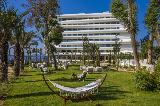 Isla Brown Corinthia | Απόλυτη καλοκαιρινή χαλάρωση με ταξίδι μικρότερο της μίας ώρας!