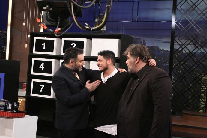 The 2Night Show Με Τον Γρηγόρη Αρναούτογλου