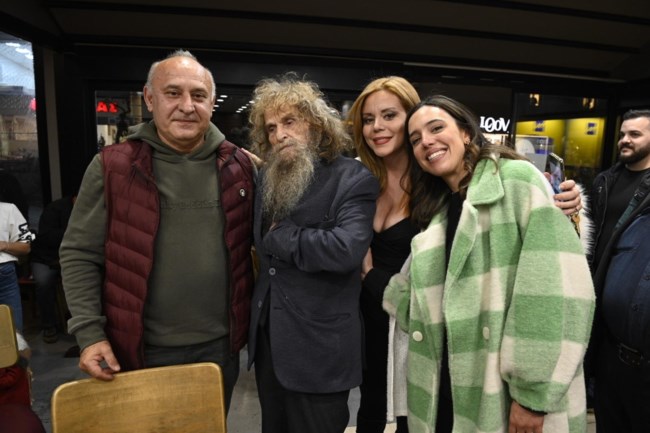 Ο Ψαραντώνης κάνει... "Σασμό" στα γυρίσματα της δημοφιλούς σειράς του Alpha