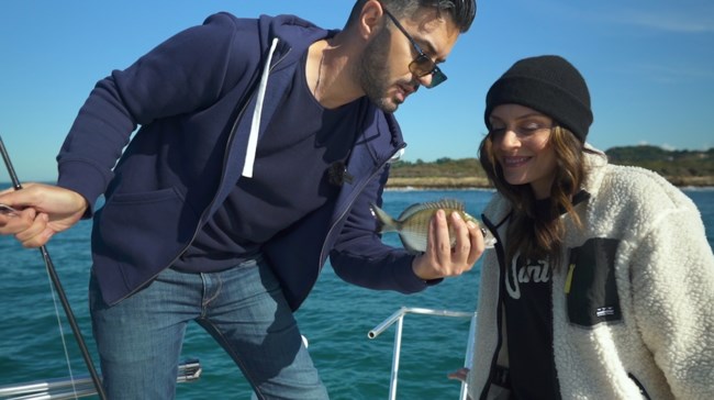 Fishy | Ποιοι αγαπημένοι ηθοποιοί θα είναι καλεσμένοι του Γιάννη Τσιμιτσέλη