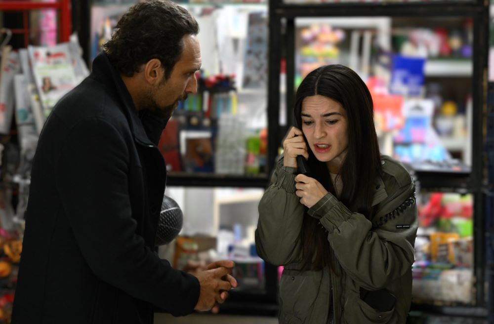 «Διάφανη αγάπη» Κυριακή στις 21:00 - Επεισόδιο 2