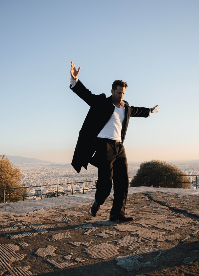 Στα γυρίσματα του νέου music video του Κωνσταντίνου Αργυρού 