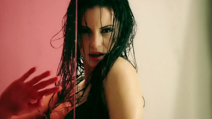 Πανδαισία Σέξι Στιγμών Στο Video Clip του Claydee - εικόνα 7