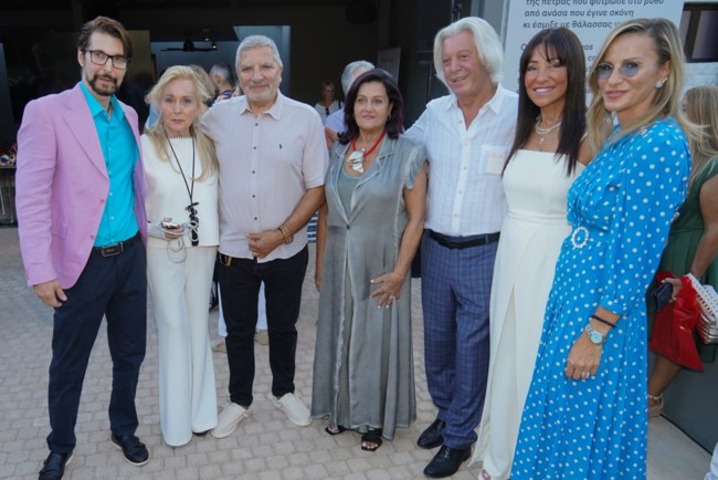 Νίκος Φλώρος, Νίνα Βλάχου, Γιώργος Πατούλης, Μαίρη Ριζάκη, Τζιμ Μπούσης, Ελένη Παλυβού-Μπούση, Ζωή Ηλιοπούλου