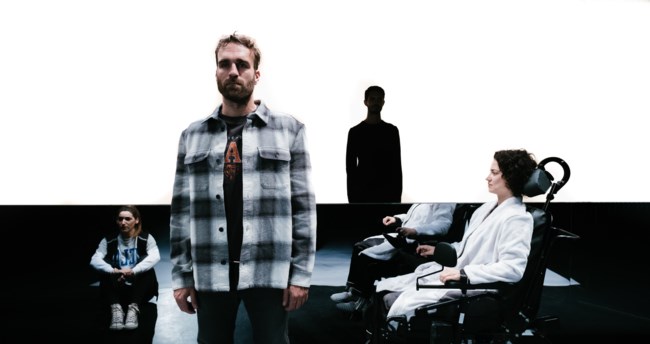 Πόσο κοστίζει να ζεις; Ι Μαρτίνα Μάγιοκ | Θέατρο Πόρτα