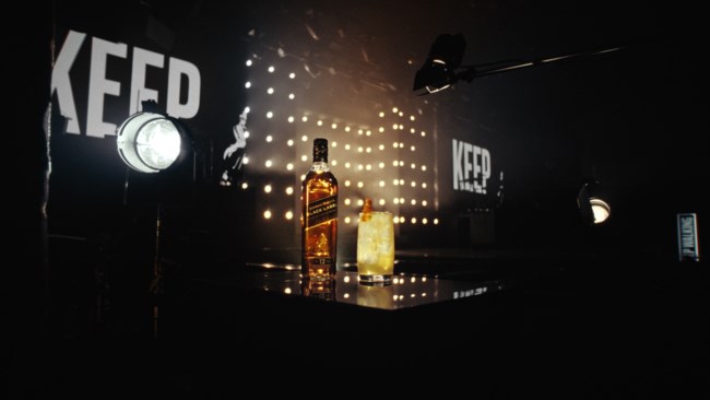 O Κωνσταντίνος Αργυρός μας συστήνει τα Johnnie Walker Highballs