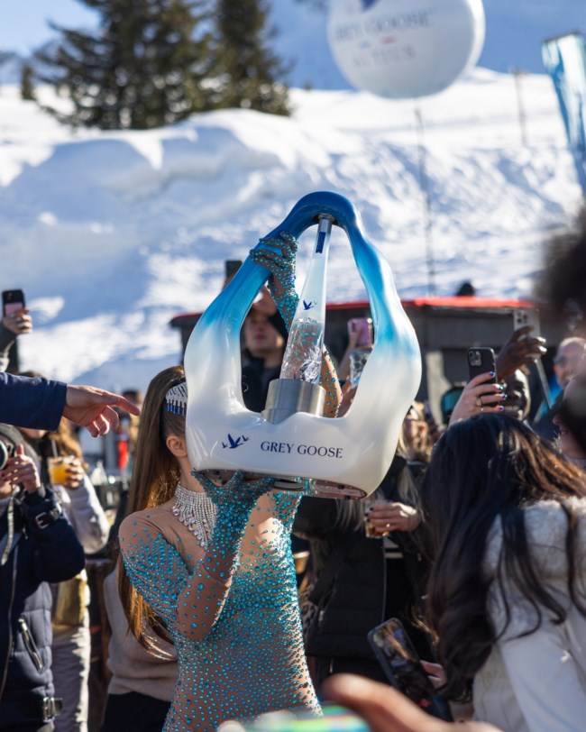 Η Ηλιάνα Παπαγεωργίου στις Άλπεις με την Grey Goose Altius