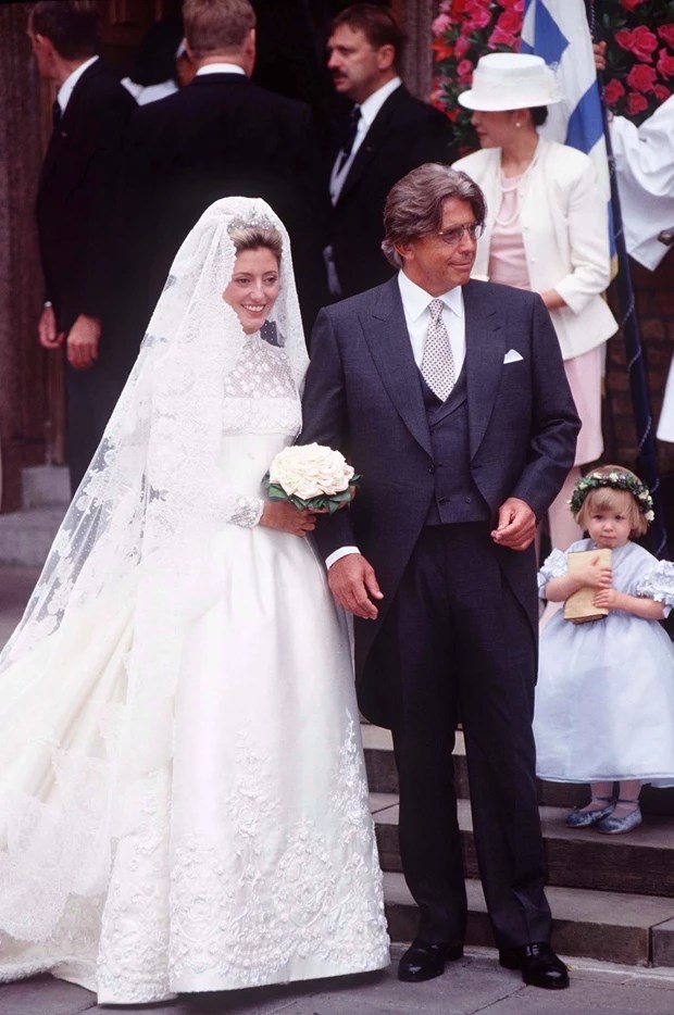 Όταν η Marie Chantal συνόδευσε τον Valentino στο Met Gala του 2001