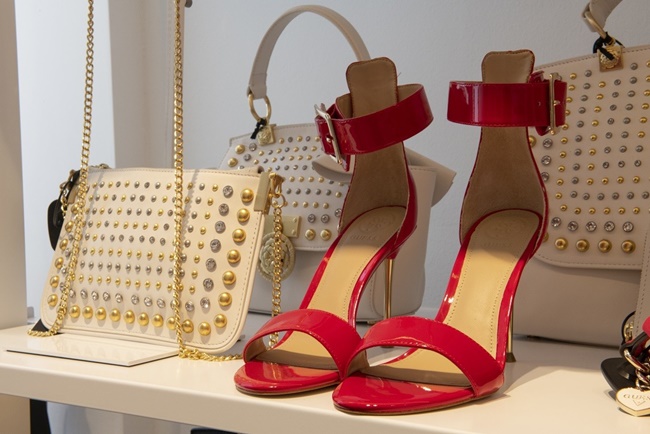 GUESS - εικόνα 4