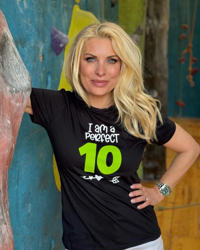 Aide-mémoire |  Η επιστροφή της Μενεγάκη, το ραντεβού... αστικός μύθος & το επόμενο βήμα της Βανδή