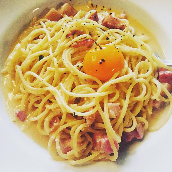 Η Μάρω Παρασκευούδη Και Το Comfort Food Στην Αθήνα