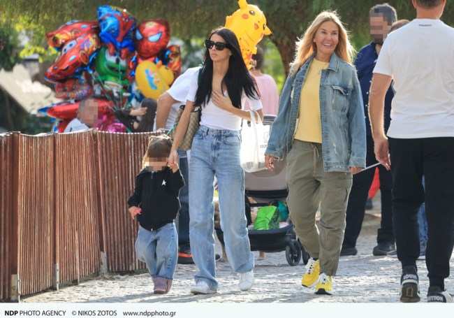 Η Χριστίνα Παππά σε καθημερινές στιγμές με τη μικρή Χριστίνα Παππά