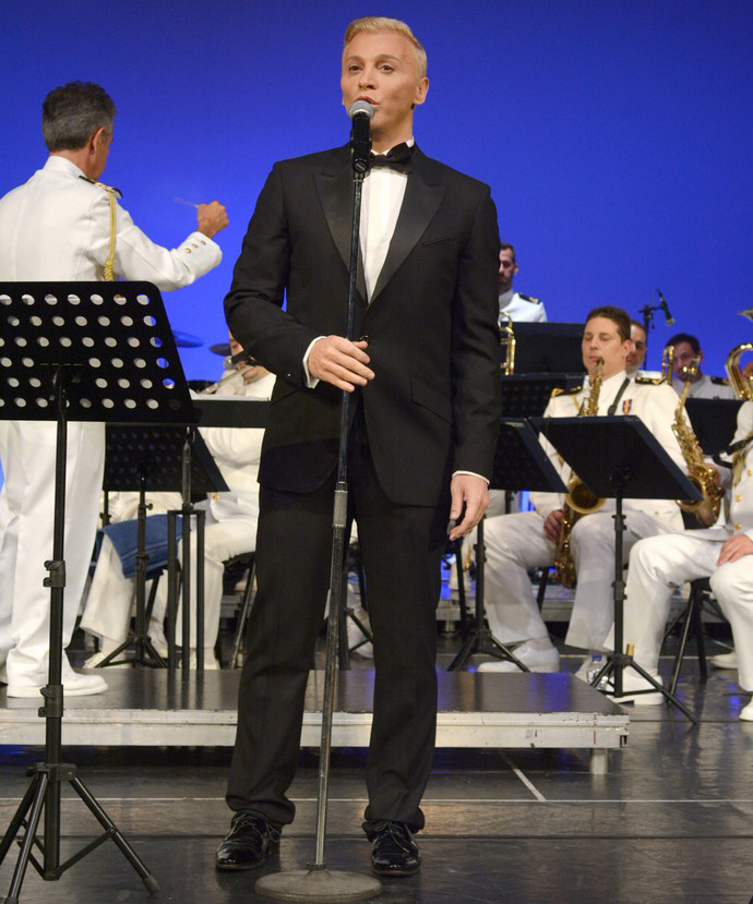 Διάσημες Εμφανίσεις
 - εικόνα 7