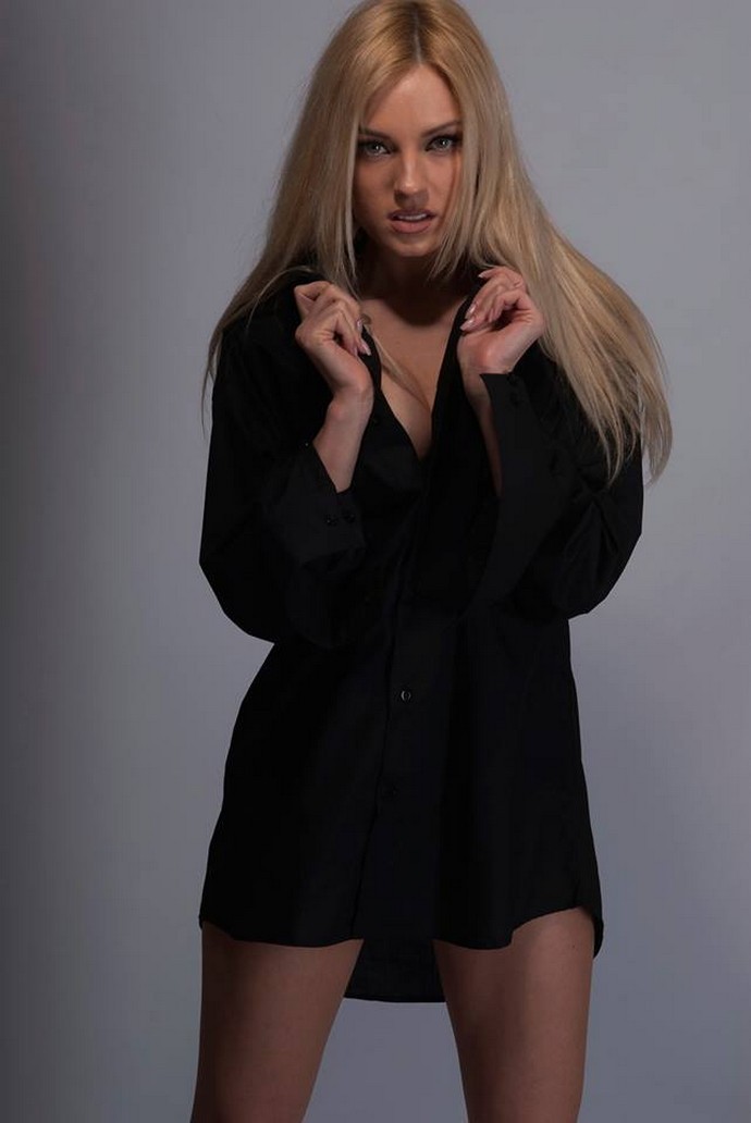 Η Τζούλια Του Mega Που Μοιάζει Στη Δούκισσα - εικόνα 6