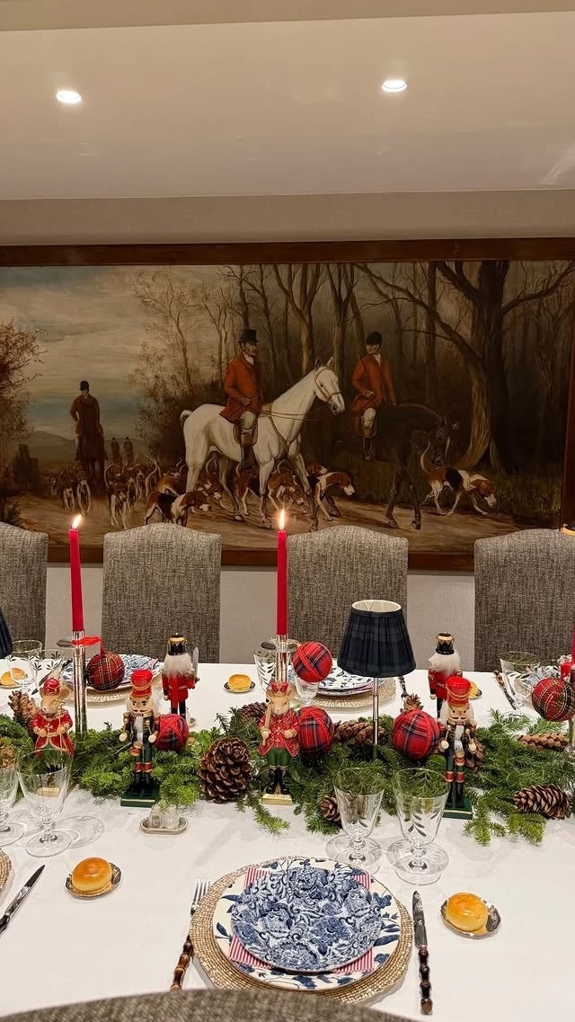 Αλεξάνδρα Νίκα | Το γιορτινό art de la table στην πολυτελή τραπεζαρία της