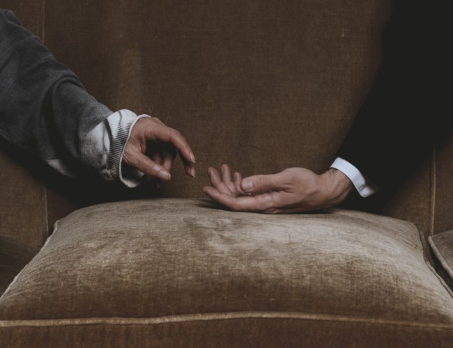 Η Φιλαρέτη Κομνηνού και Αναστάσης Ροϊλός έρχονται στο Θέατρο Άνεσις με το "MISERY" του Στίβεν Κινγκ