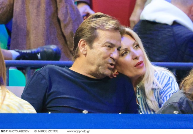 Ελένη Μενεγάκη & Μάκης Παντζόπουλος | Όλες οι φωτογραφίες από τη σπάνια κοινή εμφάνιση μετά από μήνες