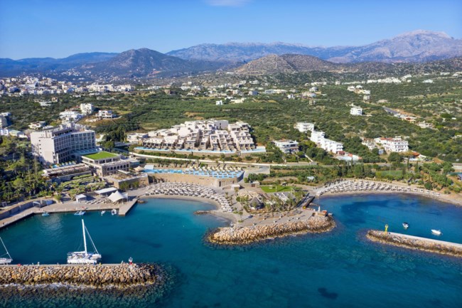 4 νέες βραβεύσεις για το Wyndham Grand Mirabello και την Zeus International Hotels & Resorts