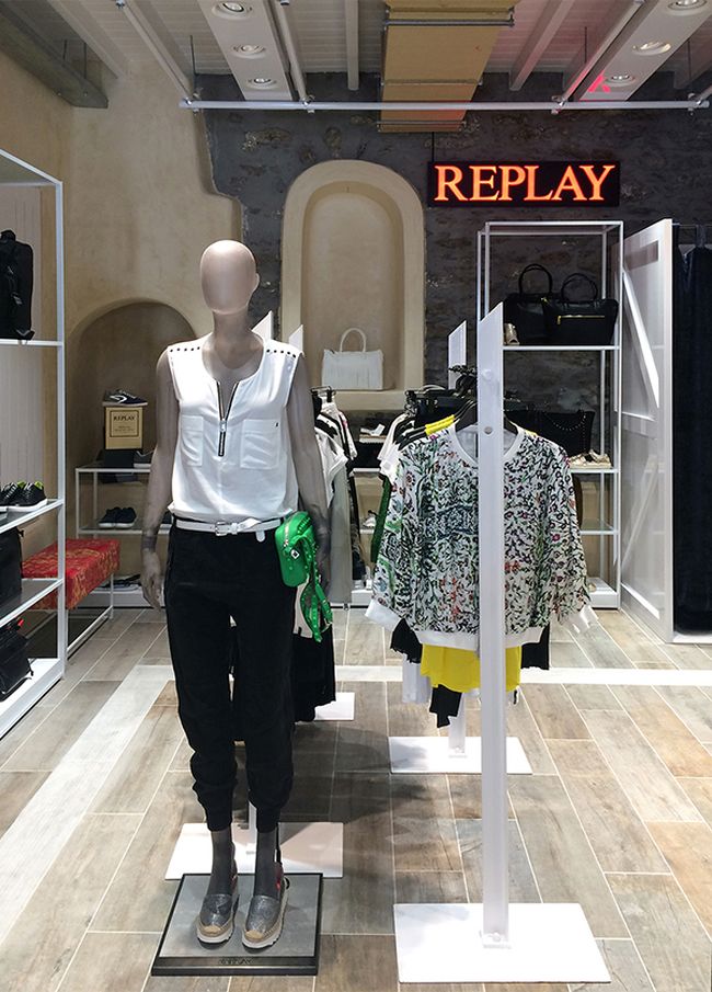 Το Νέο Κατάστημα Της Replay Στη Μύκονο - εικόνα 2