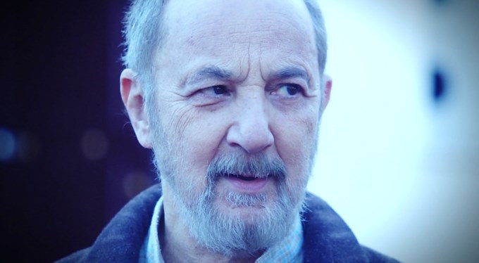 Άγιος Έρωτας | Η Χλόη και ο πατήρ Νικόλαος ζουν τον έρωτά τους στην Αθήνα!