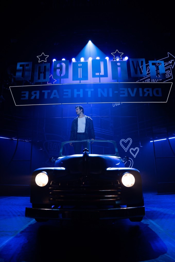 Το GREASE έρχεται απευθείας από το Λονδίνο στο Christmas Theater!